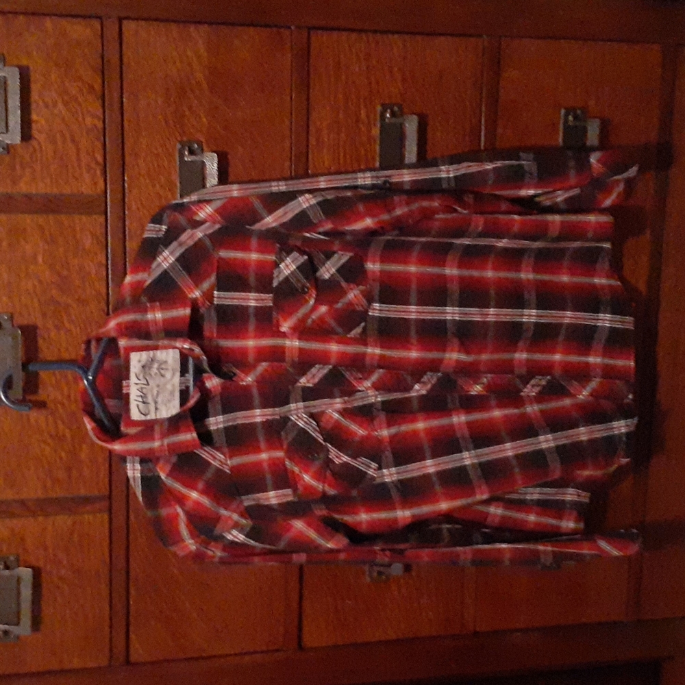 Mens XL shirt
